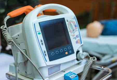 Revolutionizing Emergency Care: AED Monitoring Technology in MedTech